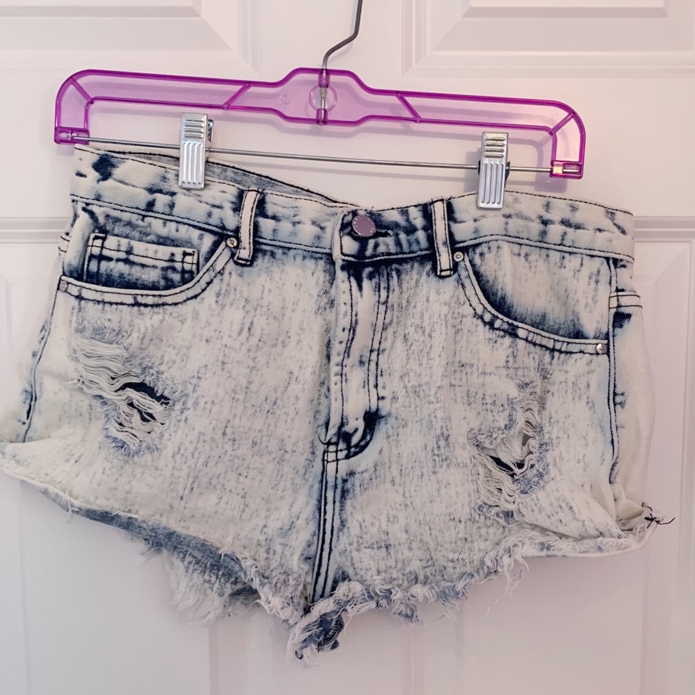 acid washed denim shorts